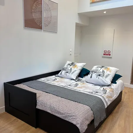 Apartment Au Coeur De Loubet Villeneuve-Loubet